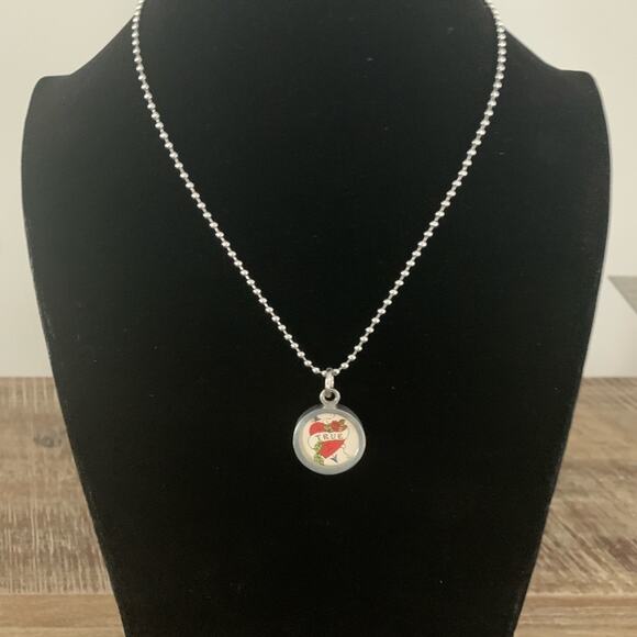 True Love Reversible Necklace NWOT Pinup
Tattoo Rockabilly Heart Ball Chain - Picture 2 of 9